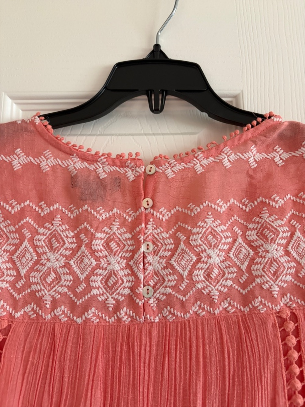 Coral Sleeveless Embroidered Yoke Camisole - Picture 5 of 5
